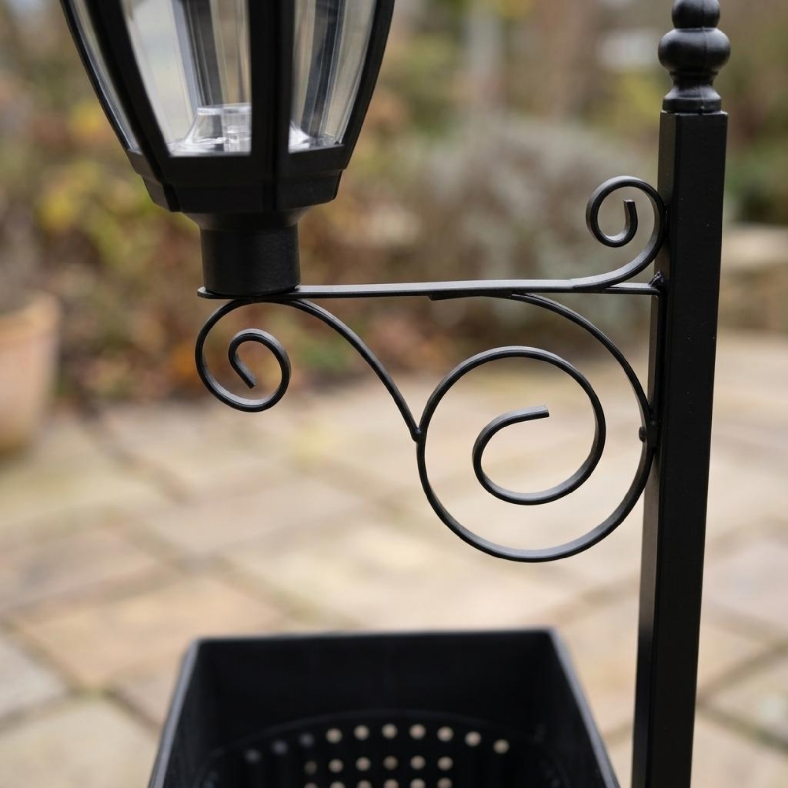 Solar Flower Pot Light Wrought - Outdoor Lighting Ground avaliação e preço