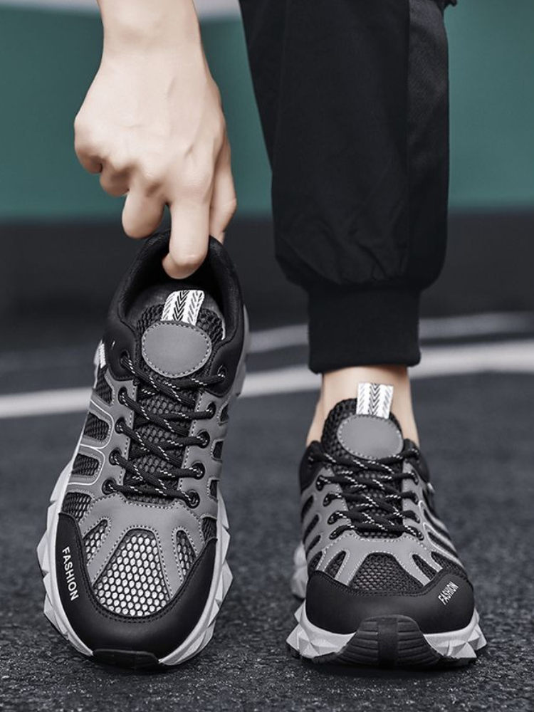 Running Sports Shoes for Men O - Outdoor Lighting On Sale avaliação e preço
